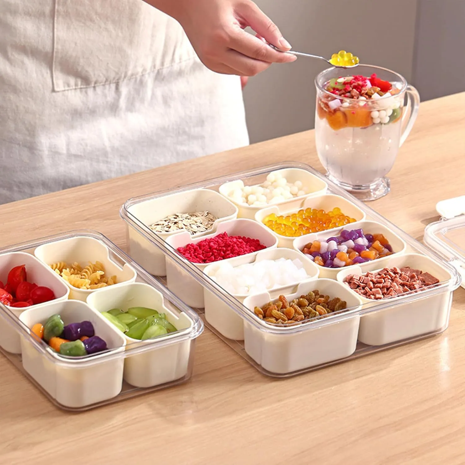 2PCS Plastic Divided Serving Tray with Lid Snackle Box Charcuterie Container Portable Snack Platters Organizer for Candy, Fruits, Snacks, Nuts, for Party, Entertaining, Picnic (4 Compartment)