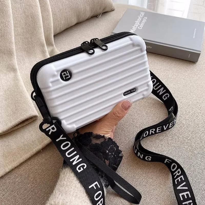 Beautiful Hard Shell Wash Portable Storage Cosmetic Bags