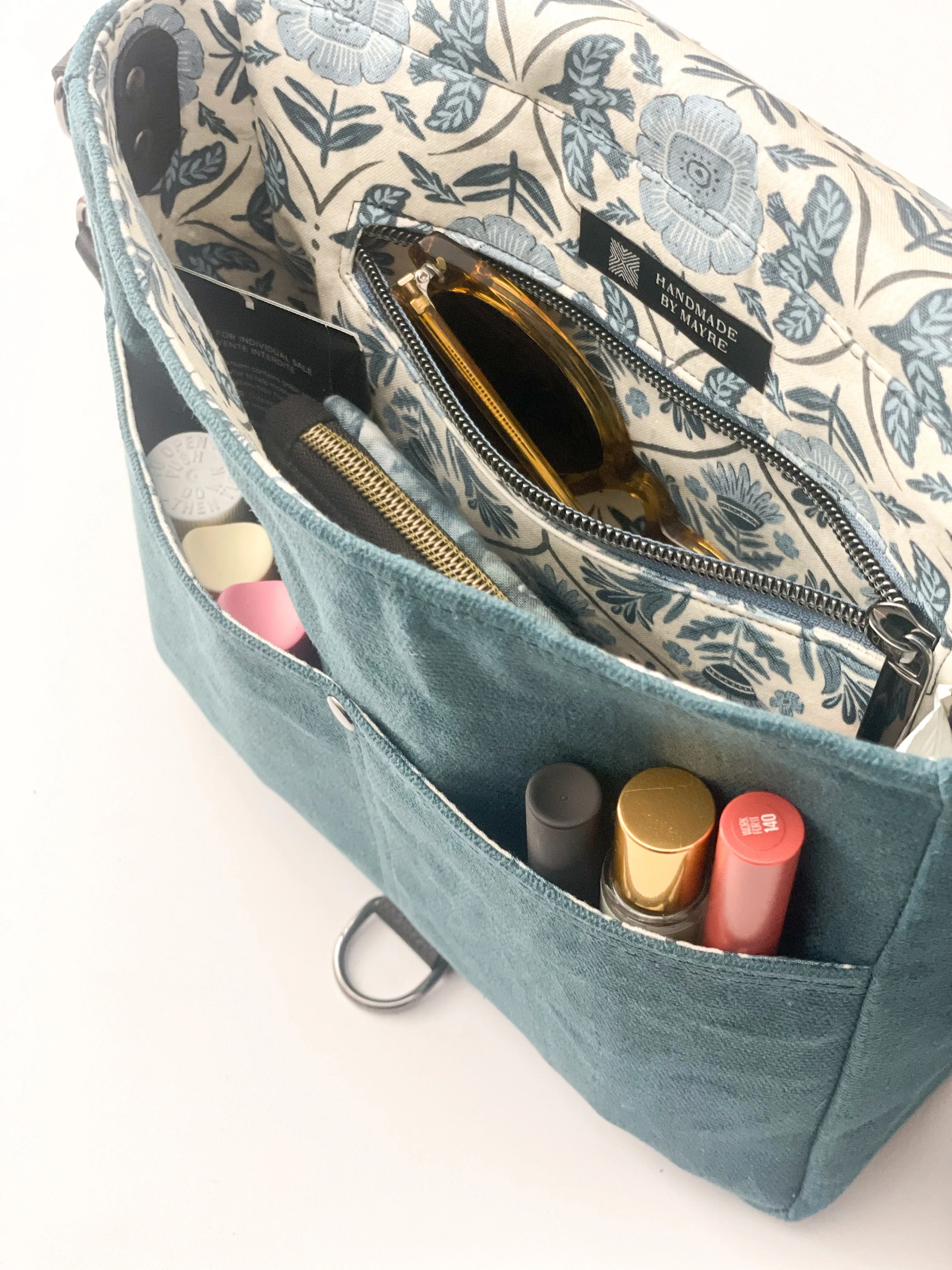Classic Crossbody