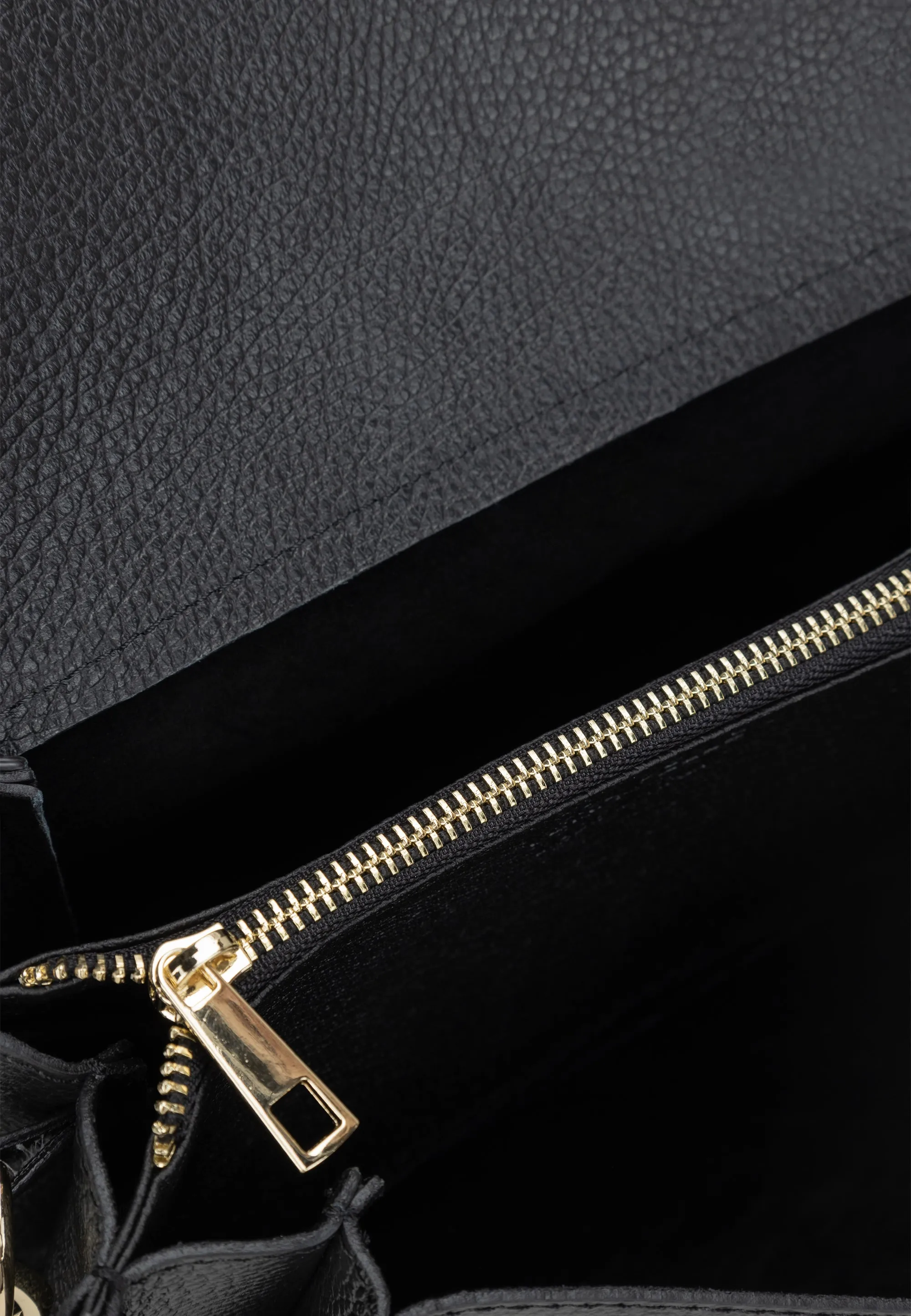FELIPA Women's Crossbody Bag Made Of Leather