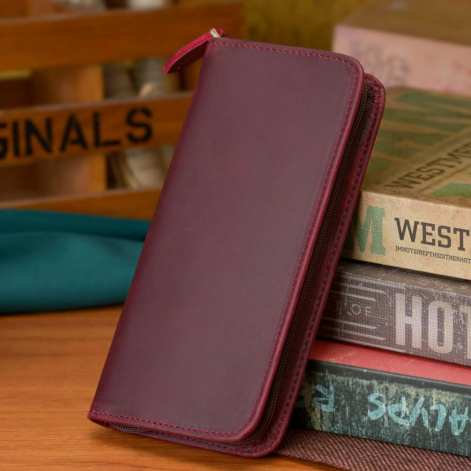 Fountain Pen Case 3 Divided Slots Crazy Horse Leather Pen Holder, Handmade Display Zippered Pouch for Rollerball Pen-Wine