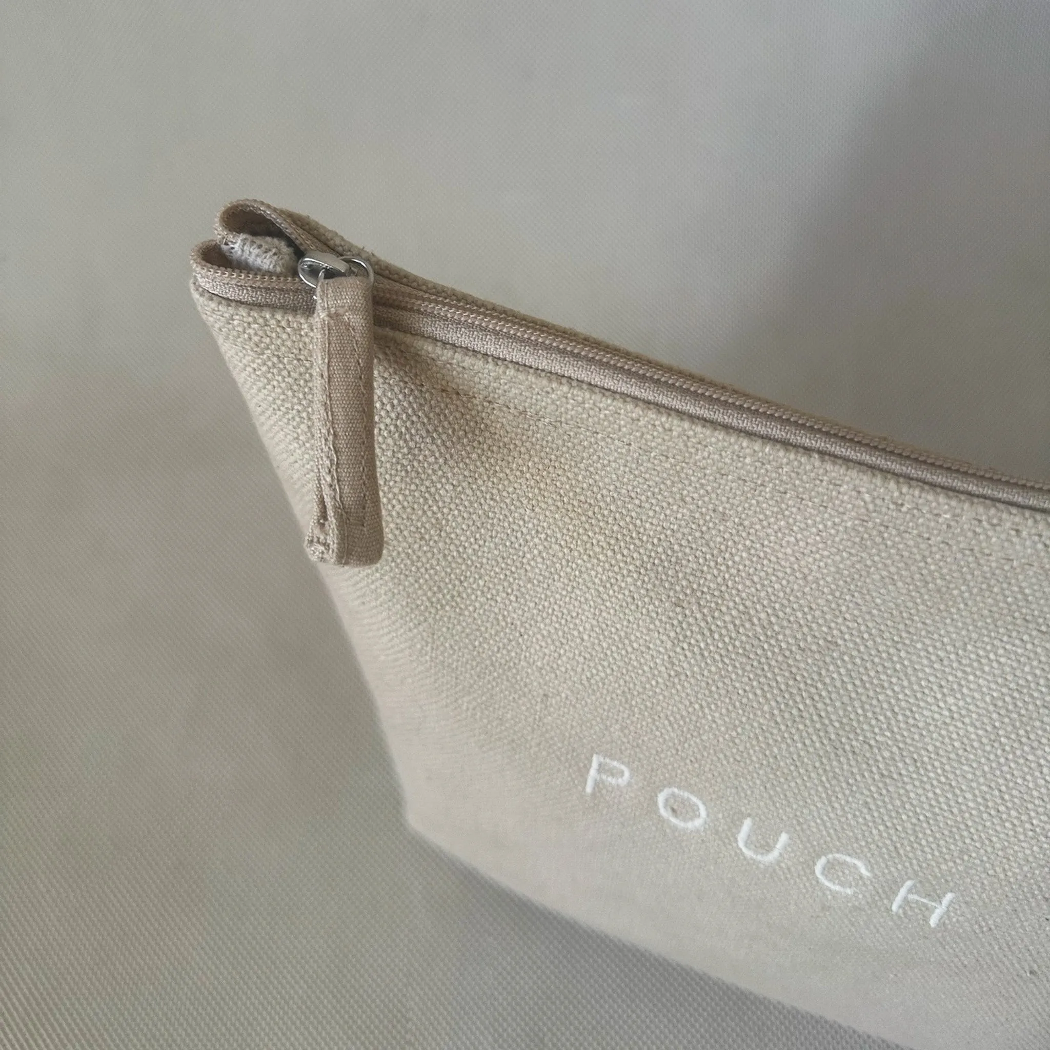Grain Curve Pouch - Large
