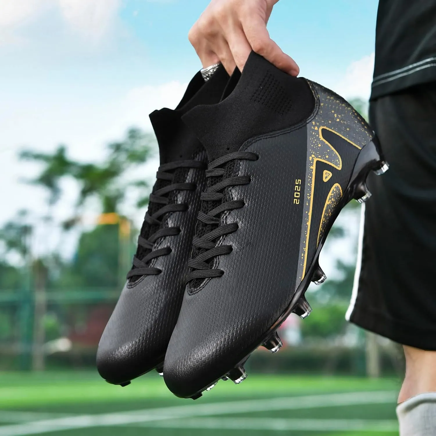 HHY Men's Soccer Shoes Football Cleats with Lace-Up High-Tops Non-Slip Spikes