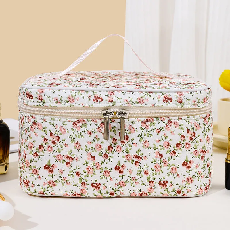 Large Capacity Wind Floral Portable Good-looking Cosmetic Bags