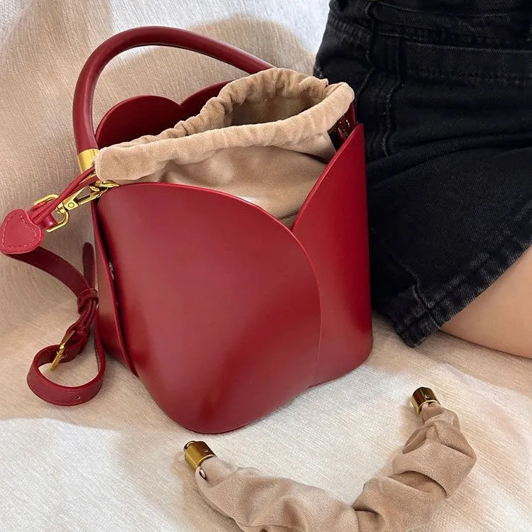 Popular Red Bridal Petal Portable Bucket Bag
