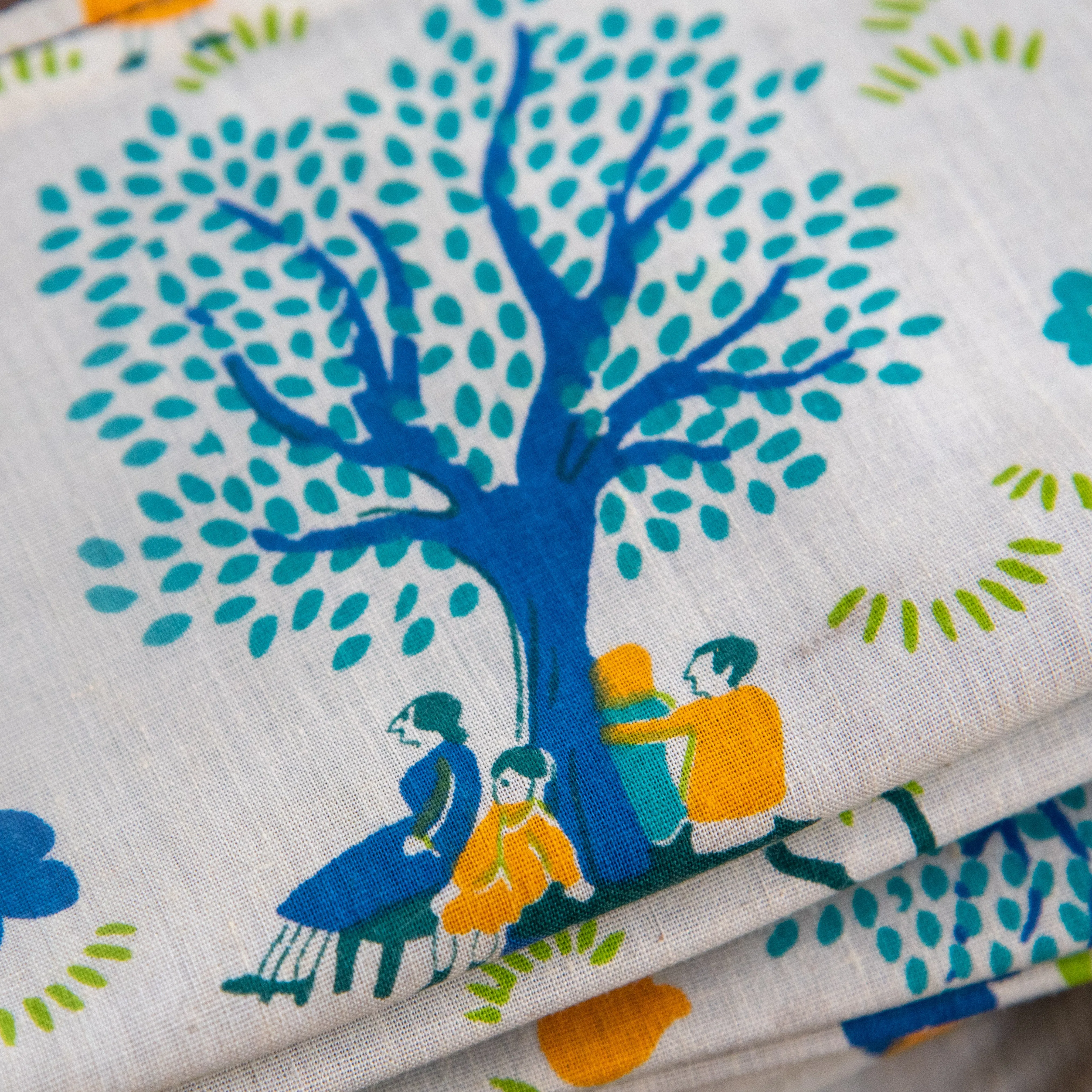 Spender Pouch with Mid-Century Cotton Print: Eddie
