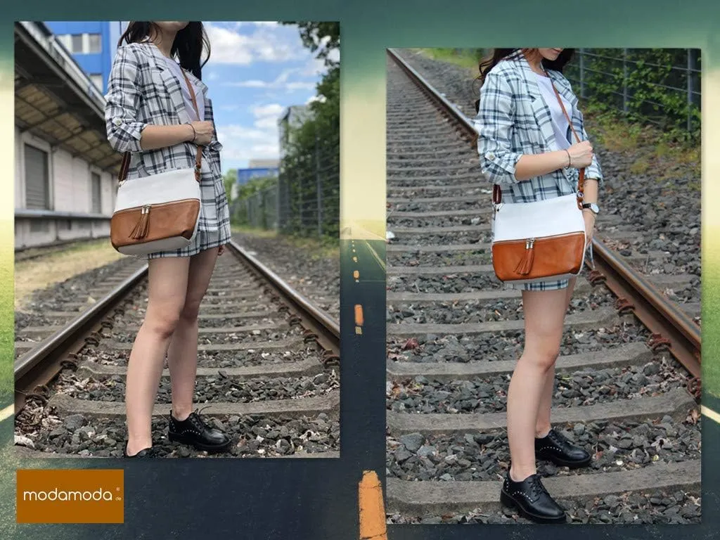 T159 - ital shoulder bag made of leather