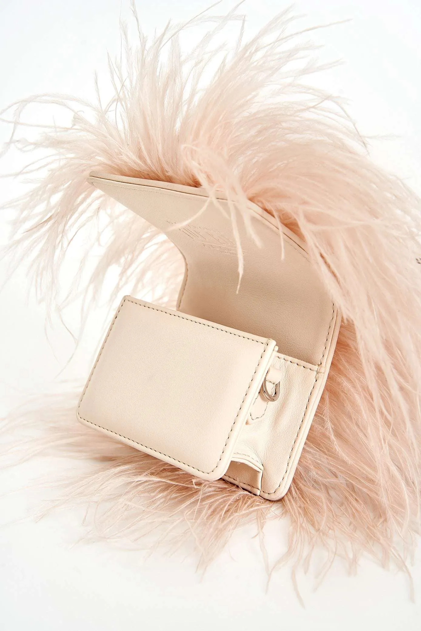 The Scarlet Minivet Handbag in Pearl Pink