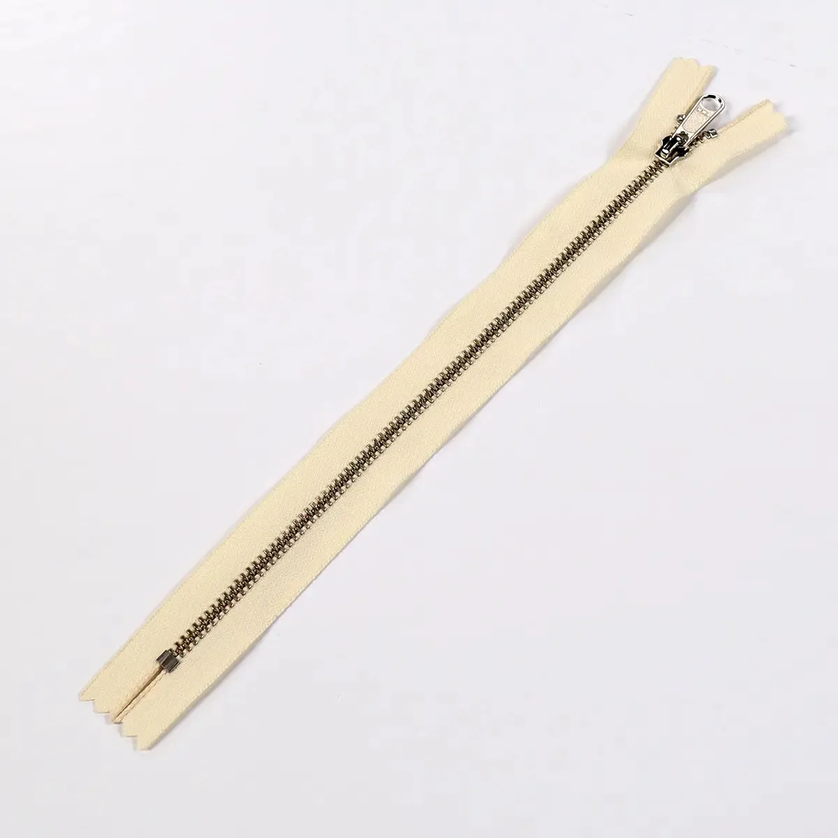 YKK 4.5 Nickel Bag Zipper Long Pull 9 Inch